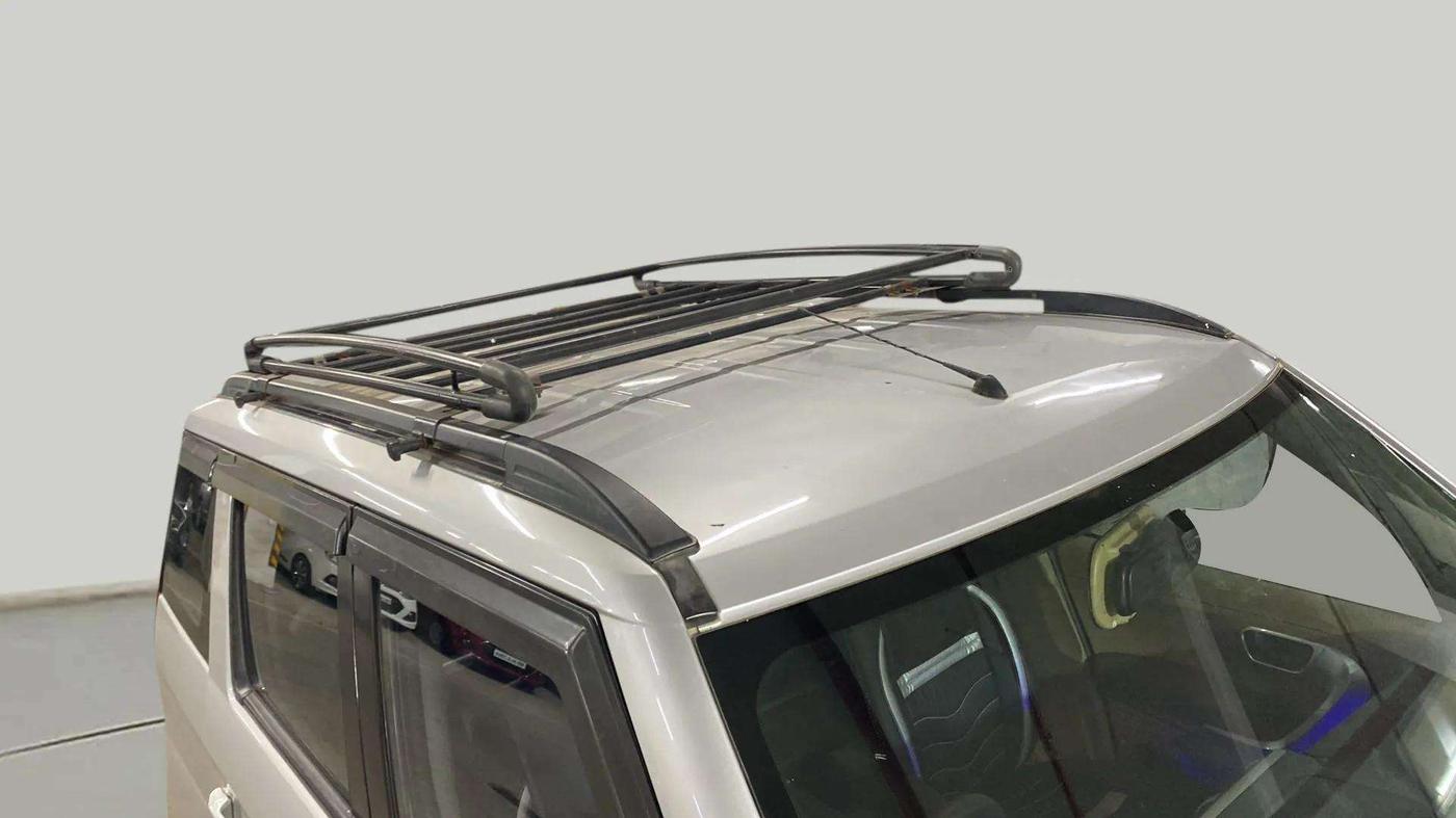 2016 Mahindra TUV300 T8, Diesel, Manual, 53,813 km, Roof