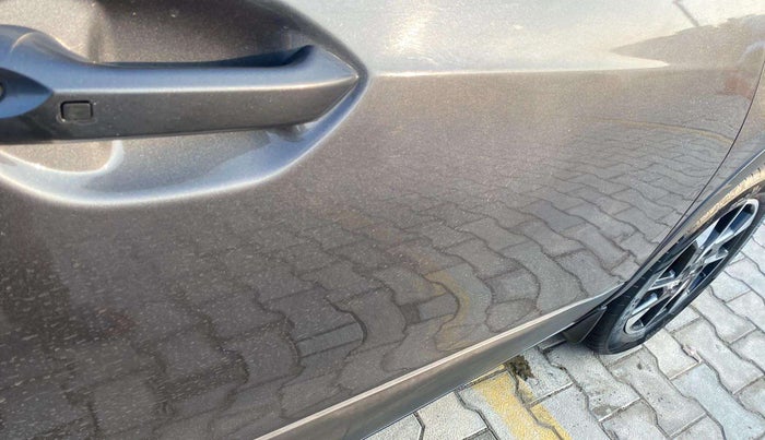 2022 Tata PUNCH ACCOMPLISHED AMT, Petrol, Automatic, 37,349 km, Driver-side door - Door Stopper rubber missing