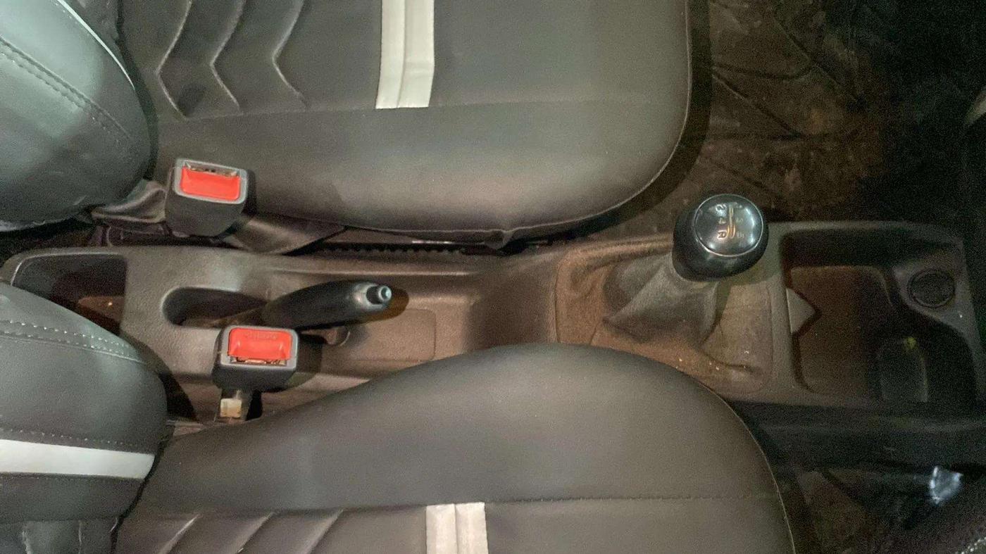 2013 Hyundai Eon ERA +, Petrol, Manual, 31,915 km, Gear Lever