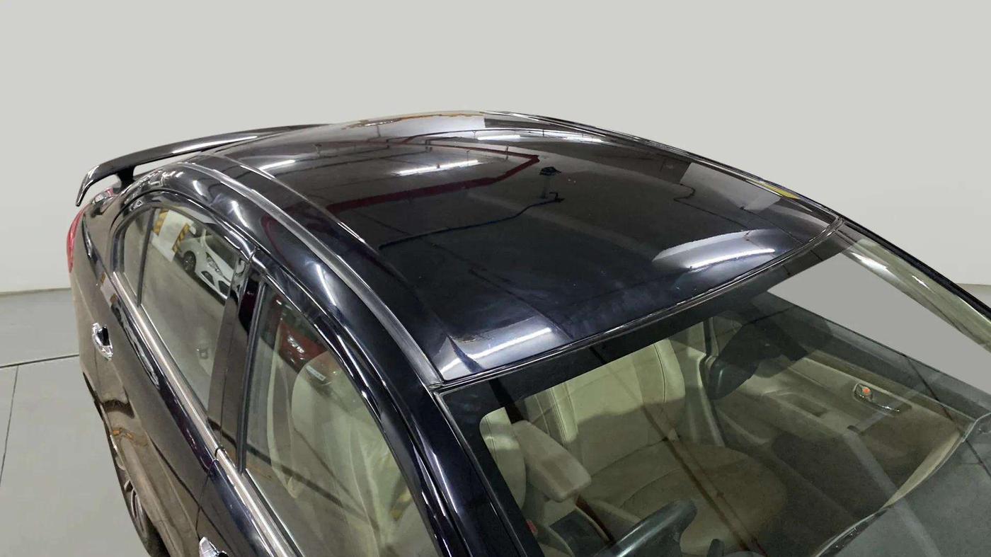 2020 Maruti Ciaz ALPHA  AT 1.5 SHVS PETROL, Petrol, Automatic, 23,940 km, Roof