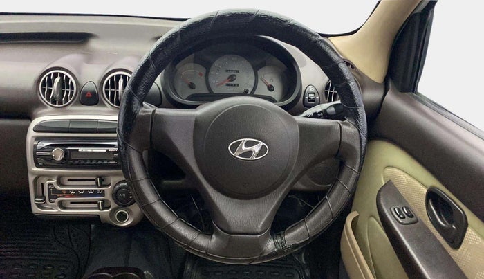 2011 Hyundai Santro Xing GL PLUS, Petrol, Manual, 66,602 km, Steering Wheel Close Up