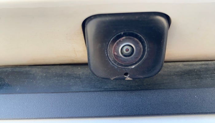 2024 Hyundai NEW I20 ASTA (O) 1.2 MT, Petrol, Manual, 37,493 km, Parking Camera