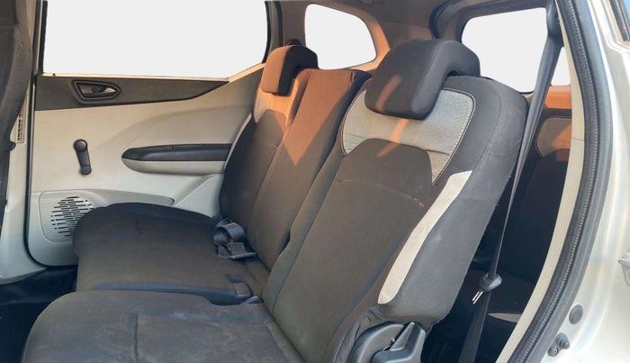 2019 Renault TRIBER RXL MT, Petrol, Manual, 85,507 km, Right Side Rear Door Cabin