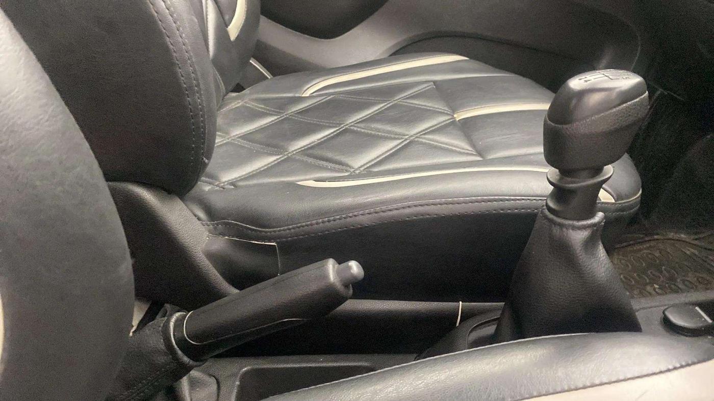 2017 Renault Kwid RXT 0.8, Petrol, Manual, 49,849 km, Gear Lever