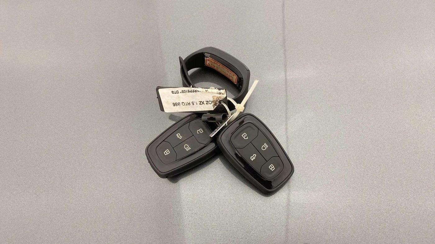 2022 Tata ALTROZ XZ DIESEL, Diesel, Manual, 23,913 km, Key Close Up