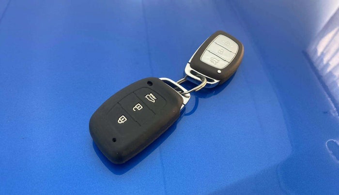 2019 Hyundai Elite i20 ASTA 1.2 (O), Petrol, Manual, 53,270 km, Key Close Up