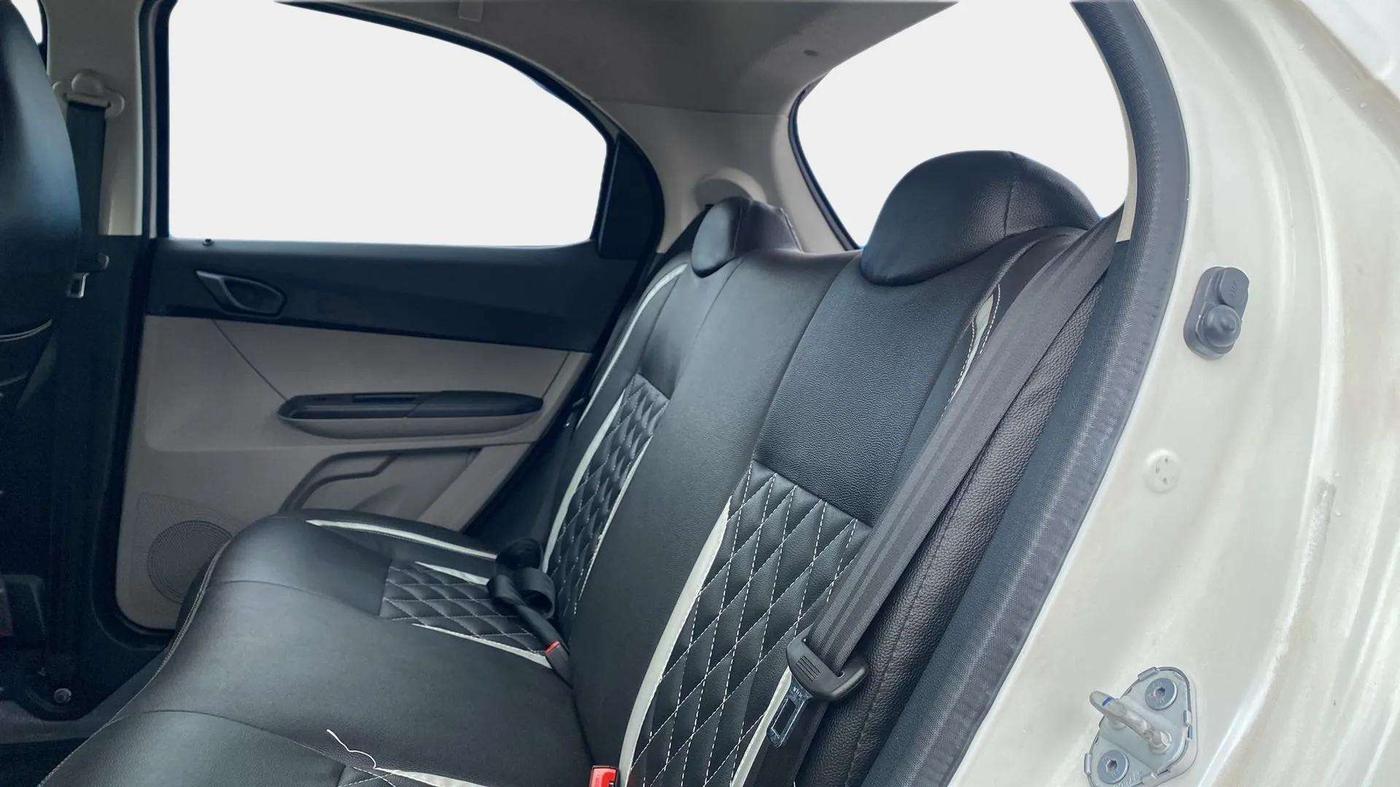 2018 Tata Tiago XM PETROL, CNG, Manual, 14,231 km, Right Side Rear Door Cabin