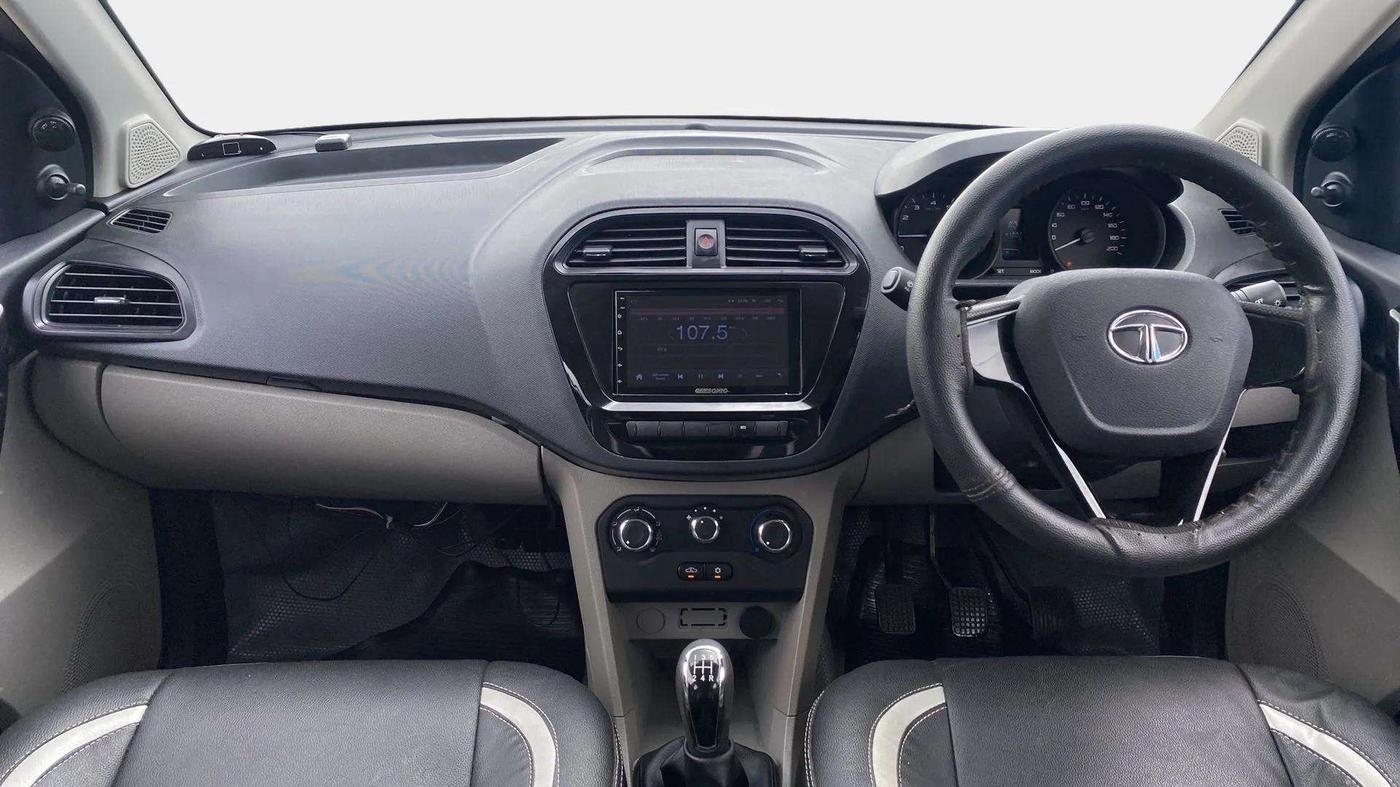 2018 Tata Tiago XM PETROL, CNG, Manual, 14,231 km, Dashboard