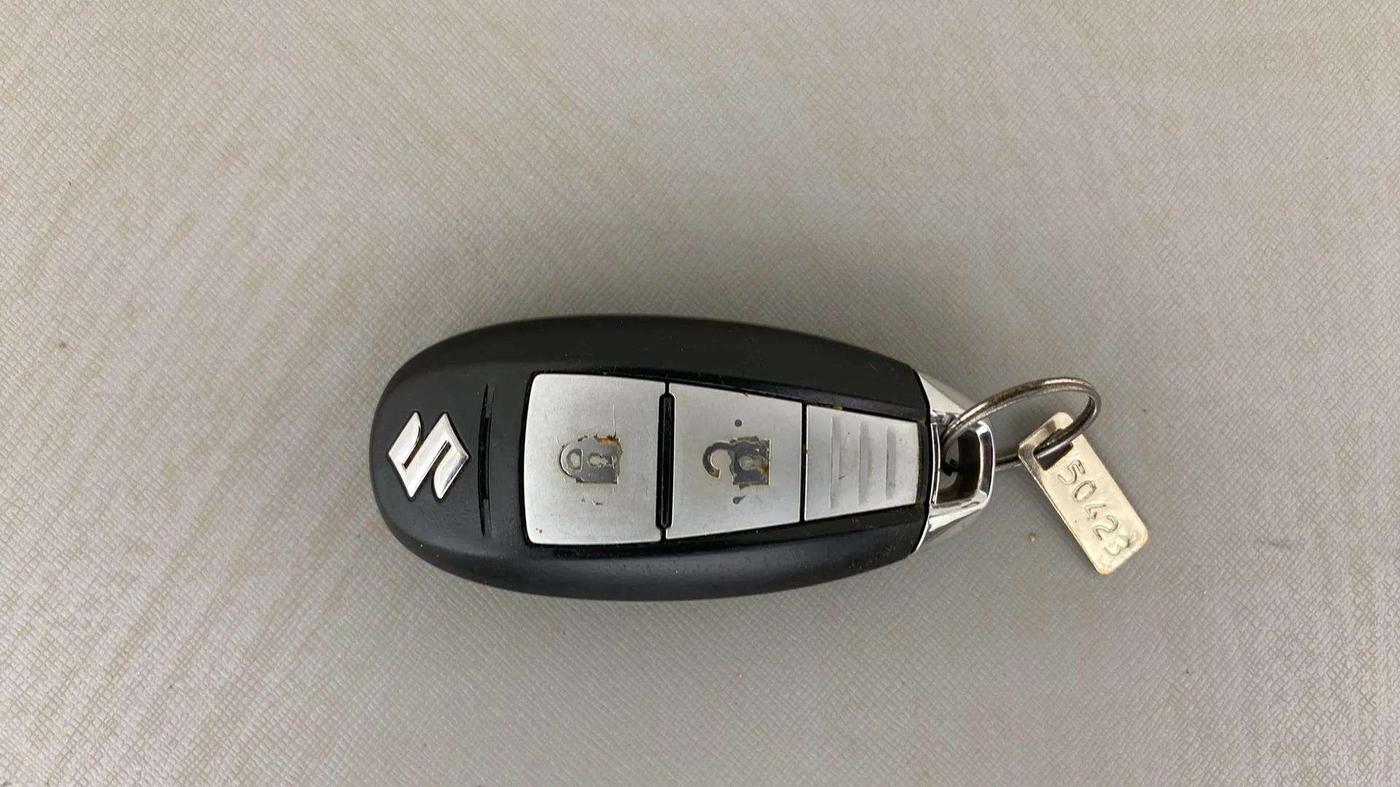 2021 Maruti Vitara Brezza VXI, Petrol, Manual, 74,730 km, Key Close Up