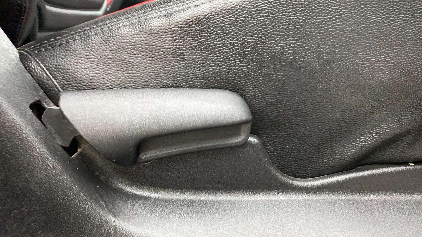 2021 Maruti Vitara Brezza VXI, Petrol, Manual, 74,730 km, Driver Side Adjustment Panel