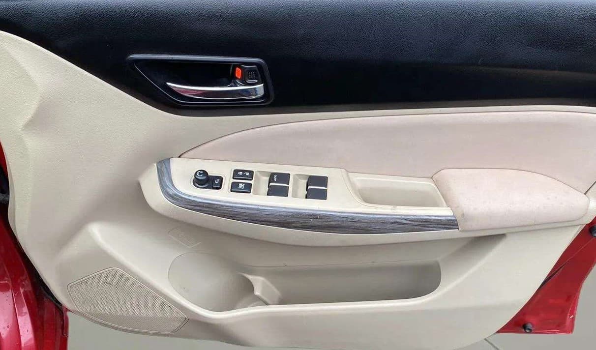 2022 Maruti Dzire ZXI AMT, Petrol, Automatic, 24,990 km, Driver Side Door Panels Control