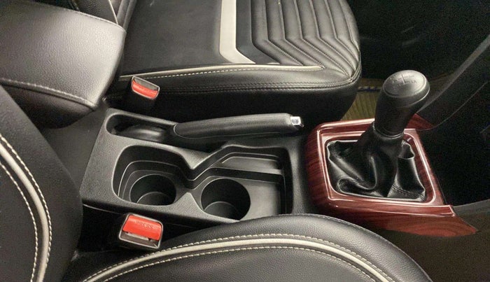 2021 Maruti Vitara Brezza LXI, Petrol, Manual, 45,092 km, Gear Lever