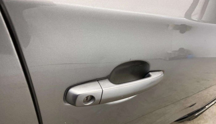2021 Maruti Vitara Brezza LXI, Petrol, Manual, 45,092 km, Driver-side door - Slightly dented
