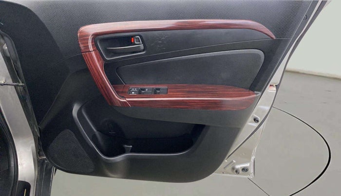 2021 Maruti Vitara Brezza LXI, Petrol, Manual, 45,092 km, Driver Side Door Panels Control