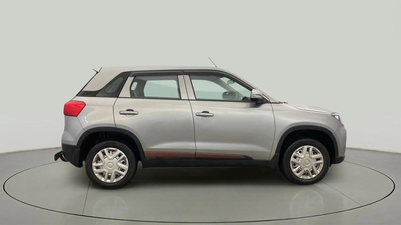 2021 Maruti Vitara Brezza LXI, CNG, Manual, 45,092 km, Right Side View