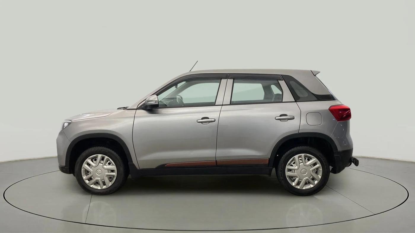 2021 Maruti Vitara Brezza LXI, CNG, Manual, 45,092 km, Left Side