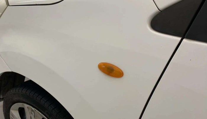 2017 Maruti Wagon R 1.0 VXI, Petrol, Manual, 55,664 km, Right fender - Slightly dented