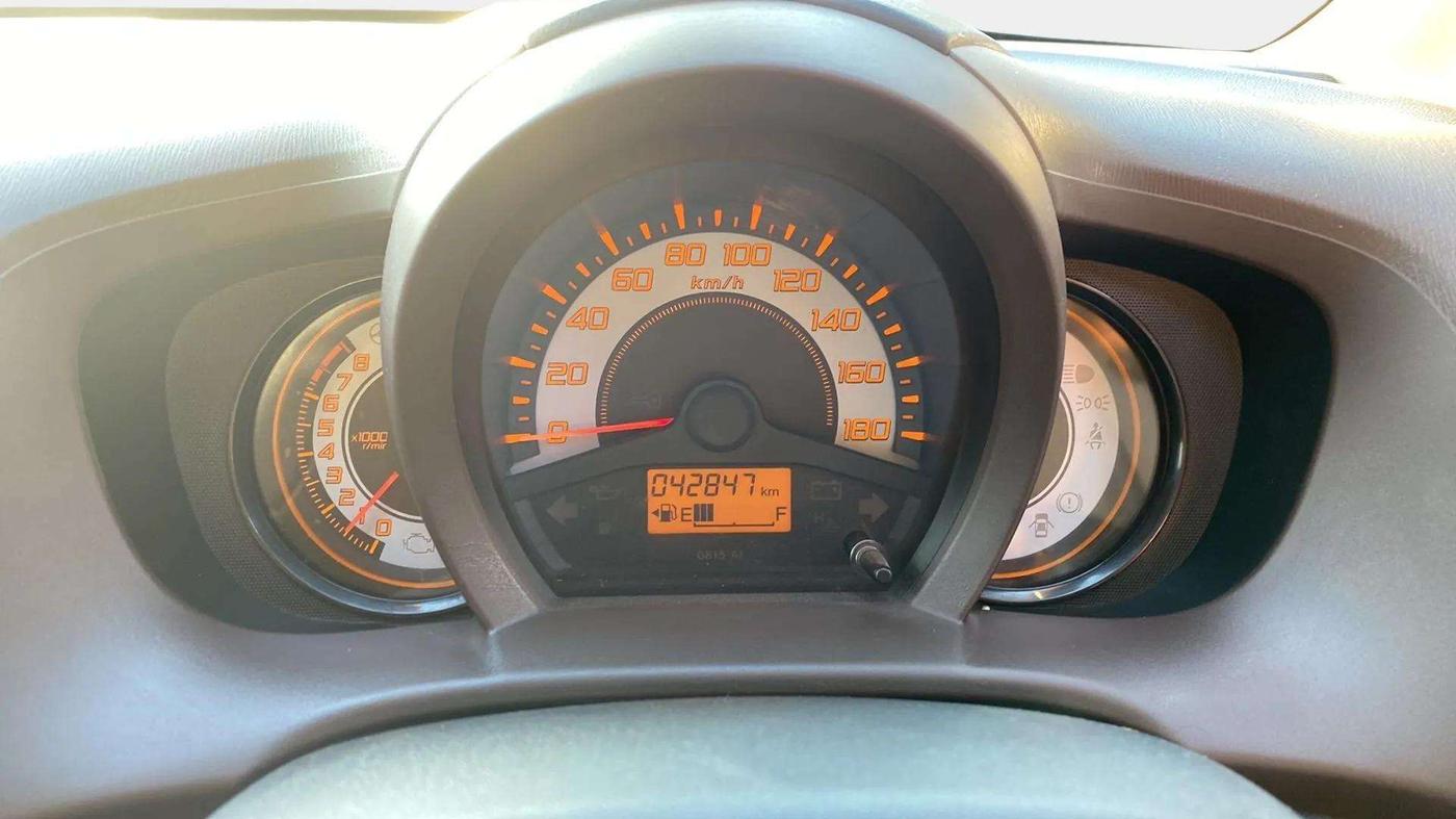 2014 Honda Brio S MT, Petrol, Manual, 42,858 km, Odometer Image