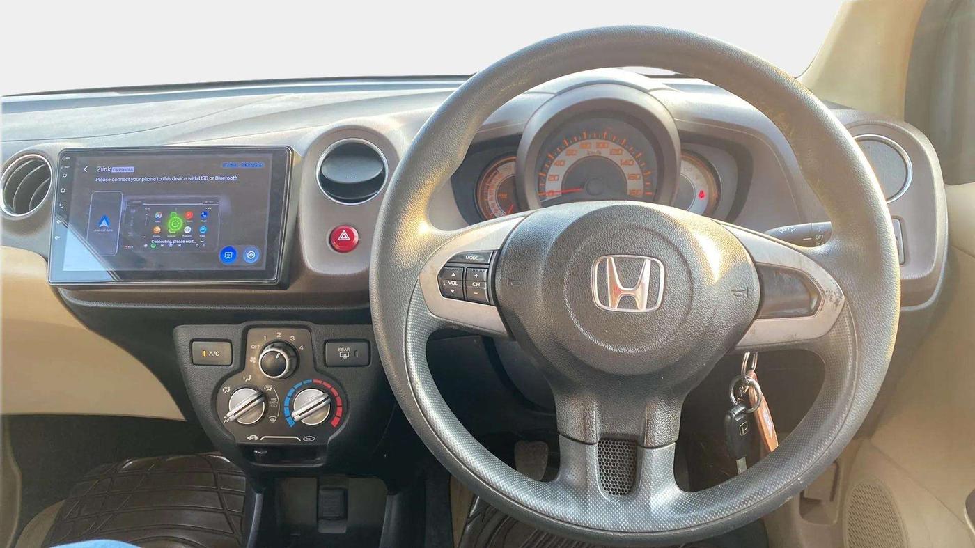 2014 Honda Brio S MT, Petrol, Manual, 42,858 km, Steering Wheel Close Up