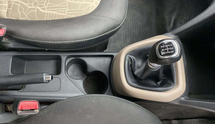 2014 Hyundai Grand i10 SPORTZ 1.2 KAPPA VTVT, Petrol, Manual, 63,338 km, Gear Lever