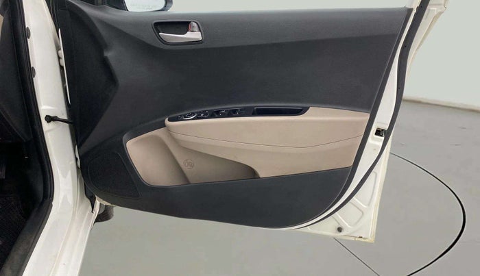 2014 Hyundai Grand i10 SPORTZ 1.2 KAPPA VTVT, Petrol, Manual, 63,338 km, Driver Side Door Panels Control