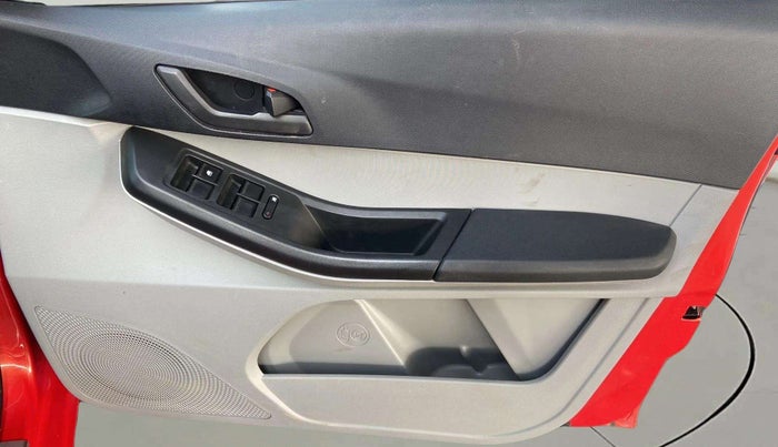 2021 Tata Tiago XT PETROL, Petrol, Manual, 42,812 km, Driver Side Door Panels Control
