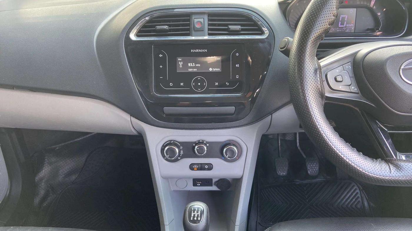 2021 Tata Tiago XT PETROL, Petrol, Manual, 42,812 km, Air Conditioner