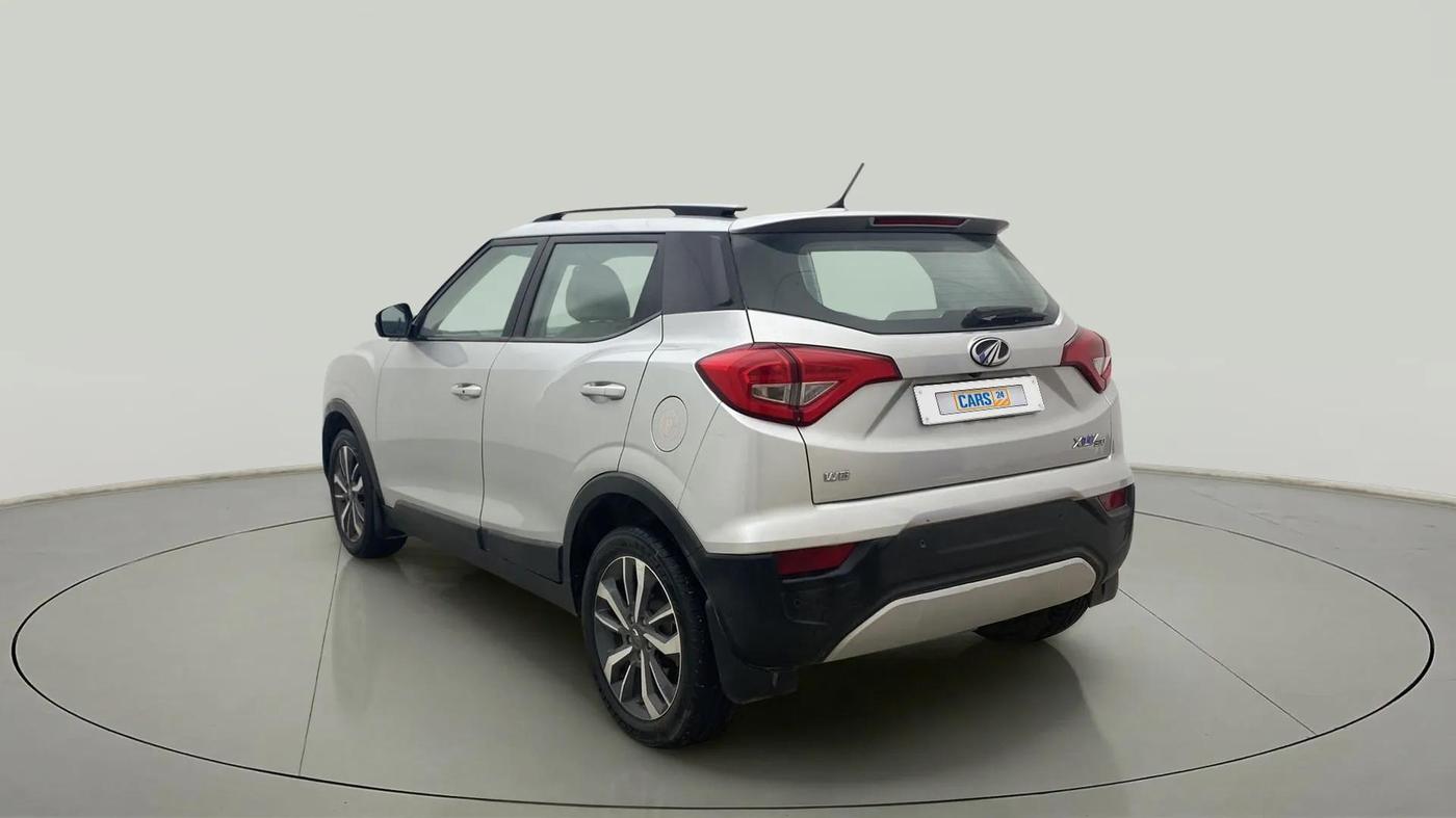 2019 Mahindra XUV300 W8 (O) 1.2 PETROL, Petrol, Manual, 94,556 km, Left Back Diagonal