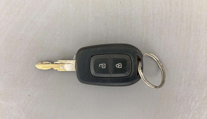 2021 Renault Kwid RXT 1.0 (O), Petrol, Manual, 38,237 km, Key Close Up