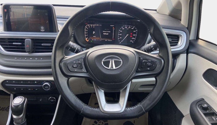 2022 Tata ALTROZ XZA PLUS, Petrol, Automatic, 17,190 km, Steering Wheel Close Up