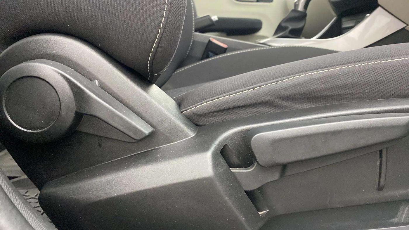2022 Tata ALTROZ XZA, Petrol, Automatic, 15,668 km, Driver Side Adjustment Panel