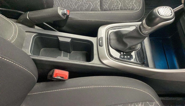 2022 Tata ALTROZ XZA, Petrol, Automatic, 15,668 km, Gear Lever