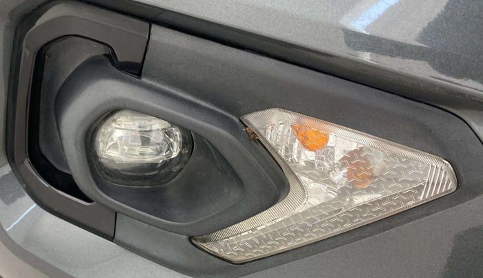 2021 Tata NEXON XE PETROL, Petrol, Manual, 54,141 km, Right fog light - Fog light not working