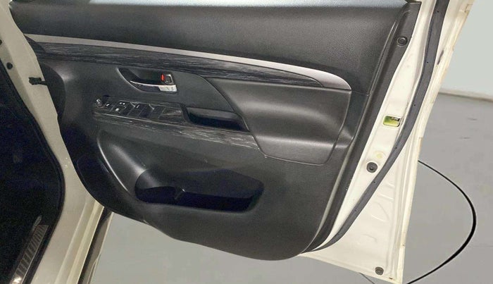 2021 Maruti XL6 ZETA MT, Petrol, Manual, 12,086 km, Driver Side Door Panels Control
