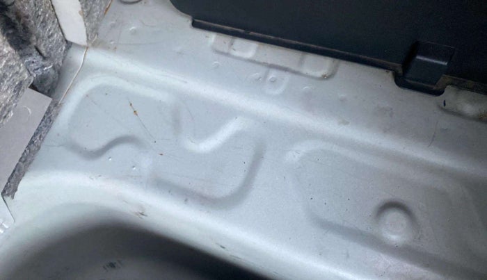 2018 Maruti IGNIS SIGMA 1.2, Petrol, Manual, 75,319 km, Boot floor - Slight discoloration