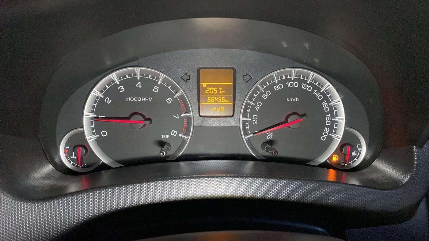 2015 Maruti Swift VXI, Petrol, Manual, 68,601 km, Odometer Image