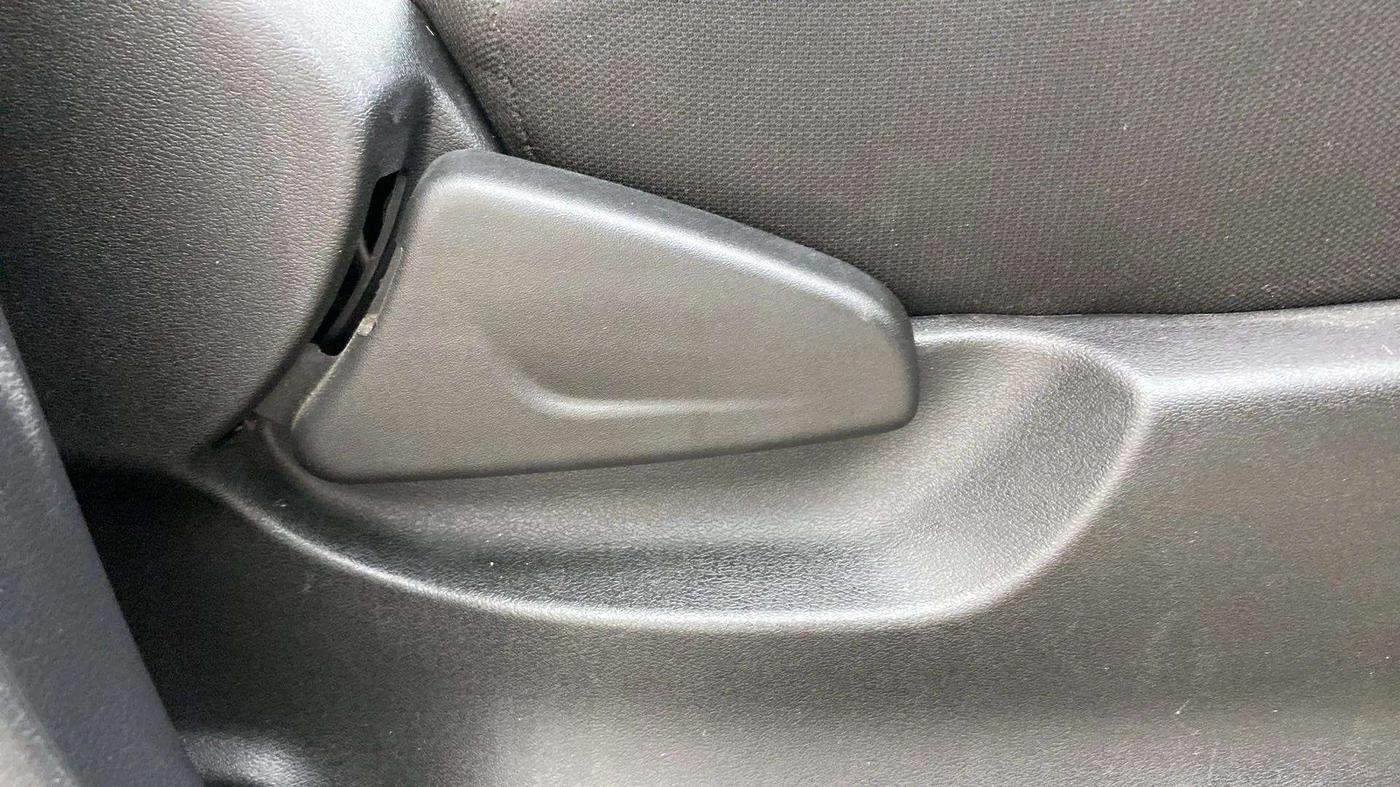 2021 Datsun Redi Go T(O), Petrol, Manual, 13,878 km, Driver Side Adjustment Panel