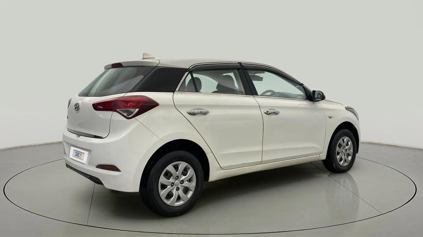 2018 Hyundai Elite i20 MAGNA EXECUTIVE 1.2, Petrol, Manual, 34,263 km, Right Back Diagonal
