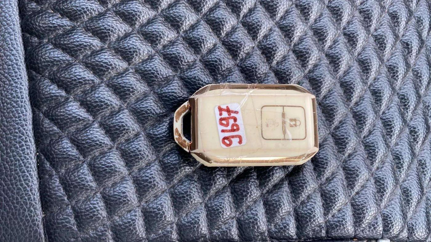 2019 Maruti Baleno ZETA PETROL 1.2, Petrol, Manual, 50,552 km, Key Close Up