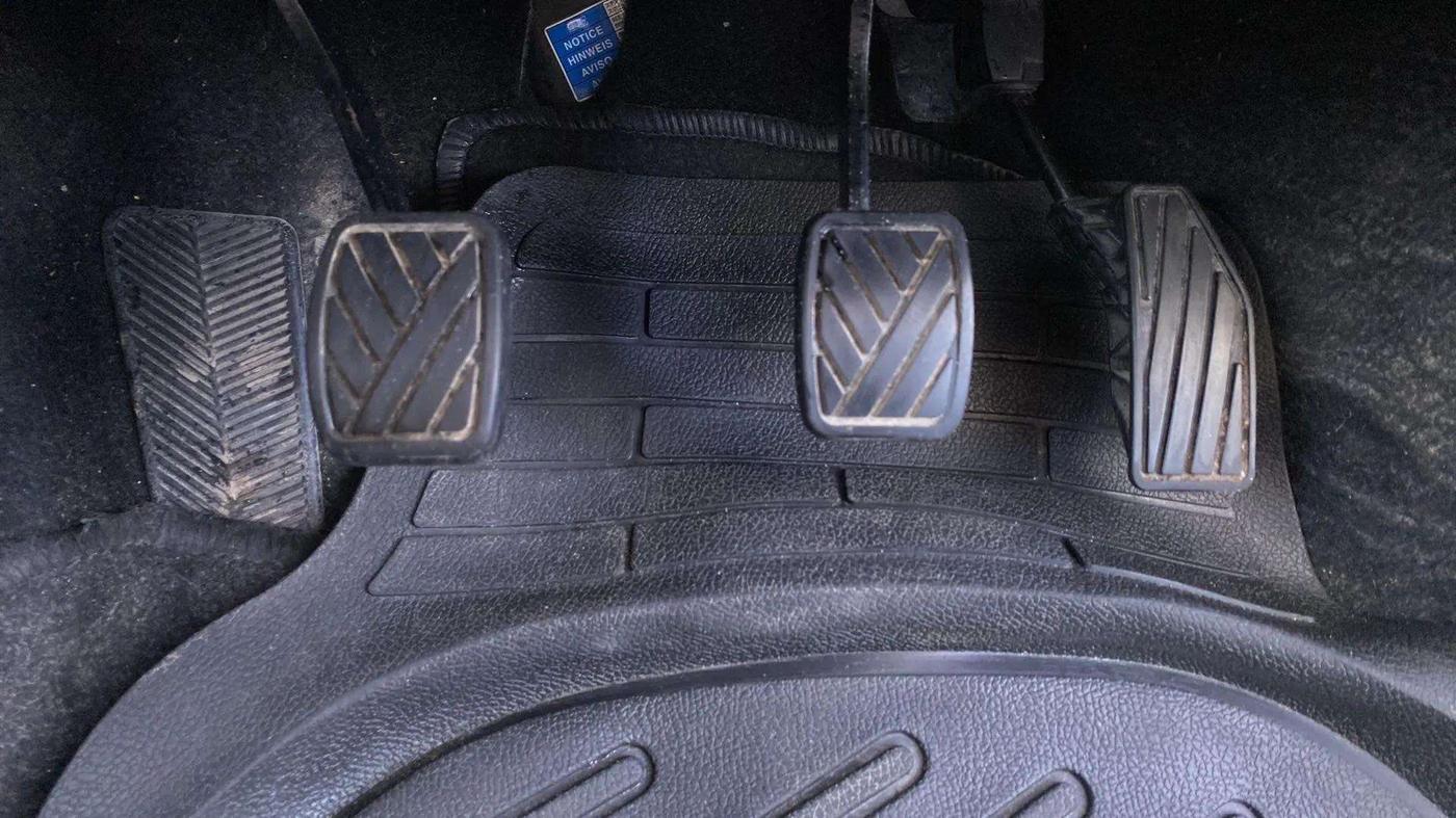 2019 Maruti Baleno ZETA PETROL 1.2, Petrol, Manual, 50,552 km, Pedals