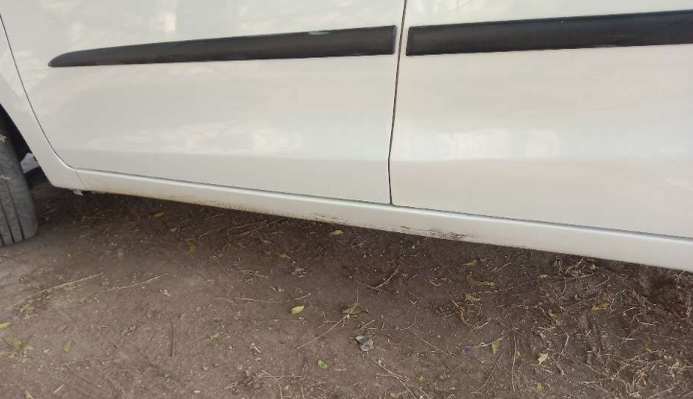 2017 Maruti Celerio VXI CNG, CNG, Manual, 69,610 km, Left running board - Minor scratches