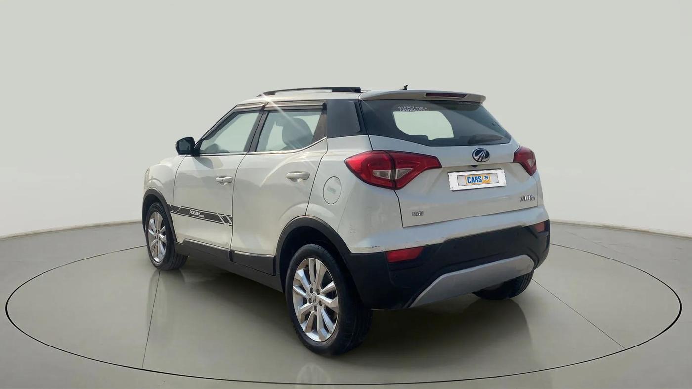 2019 Mahindra XUV300 W8 1.2 PETROL, Petrol, Manual, 76,240 km, Left Back Diagonal