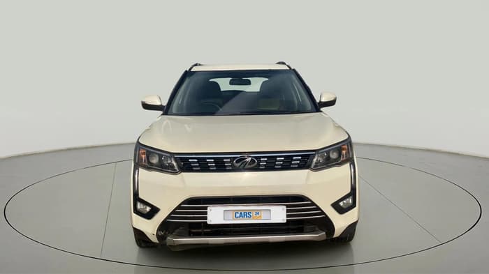2019 Mahindra XUV300 W8 1.2 PETROL, Petrol, Manual, 76,240 km, Front