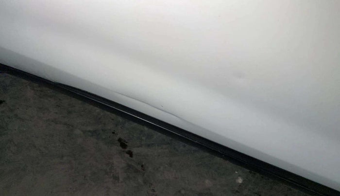 2020 Maruti Vitara Brezza VXI AT SHVS, Petrol, Automatic, 50,683 km, Front passenger door - Slightly dented