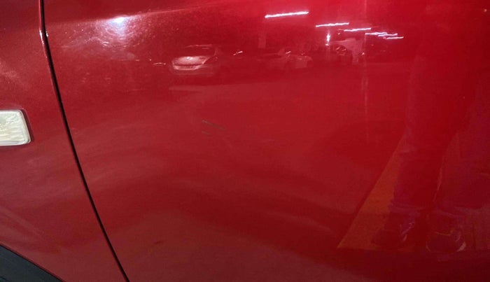 2021 Mahindra XUV300 W6 1.2 PETROL, Petrol, Manual, 20,968 km, Front passenger door - Minor scratches