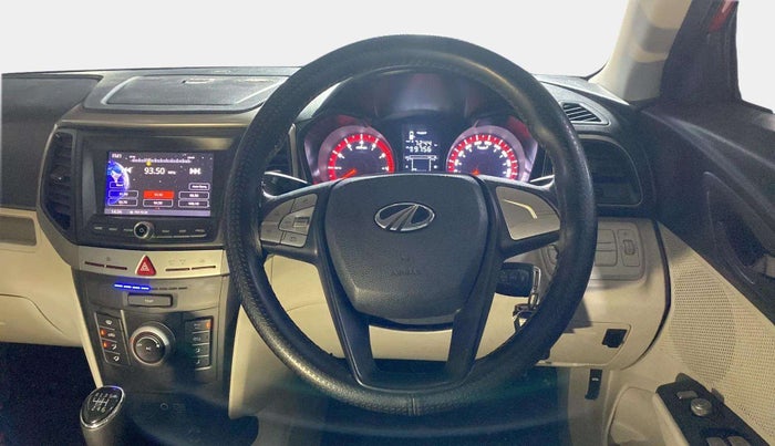 2021 Mahindra XUV300 W6 1.2 PETROL, Petrol, Manual, 20,968 km, Steering Wheel Close Up