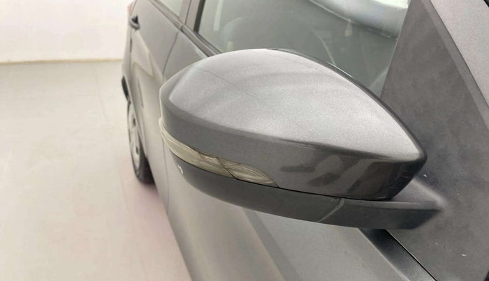 2021 Tata Tiago XT PETROL, Petrol, Manual, 43,241 km, Right rear-view mirror - Indicator light has minor damage