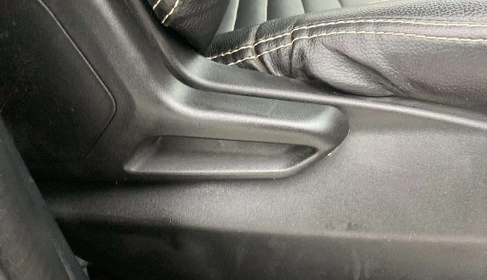 2021 Tata Tiago XT PETROL, Petrol, Manual, 43,241 km, Driver Side Adjustment Panel