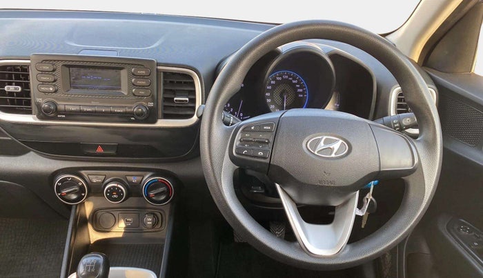 2021 Hyundai VENUE S 1.2, Petrol, Manual, 45,270 km, Steering Wheel Close Up