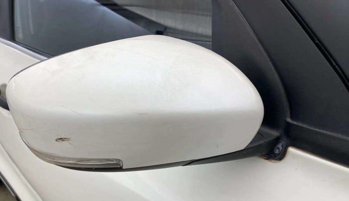 2023 Maruti Swift LXI, Petrol, Manual, 17,107 km, Right rear-view mirror - Indicator light not working